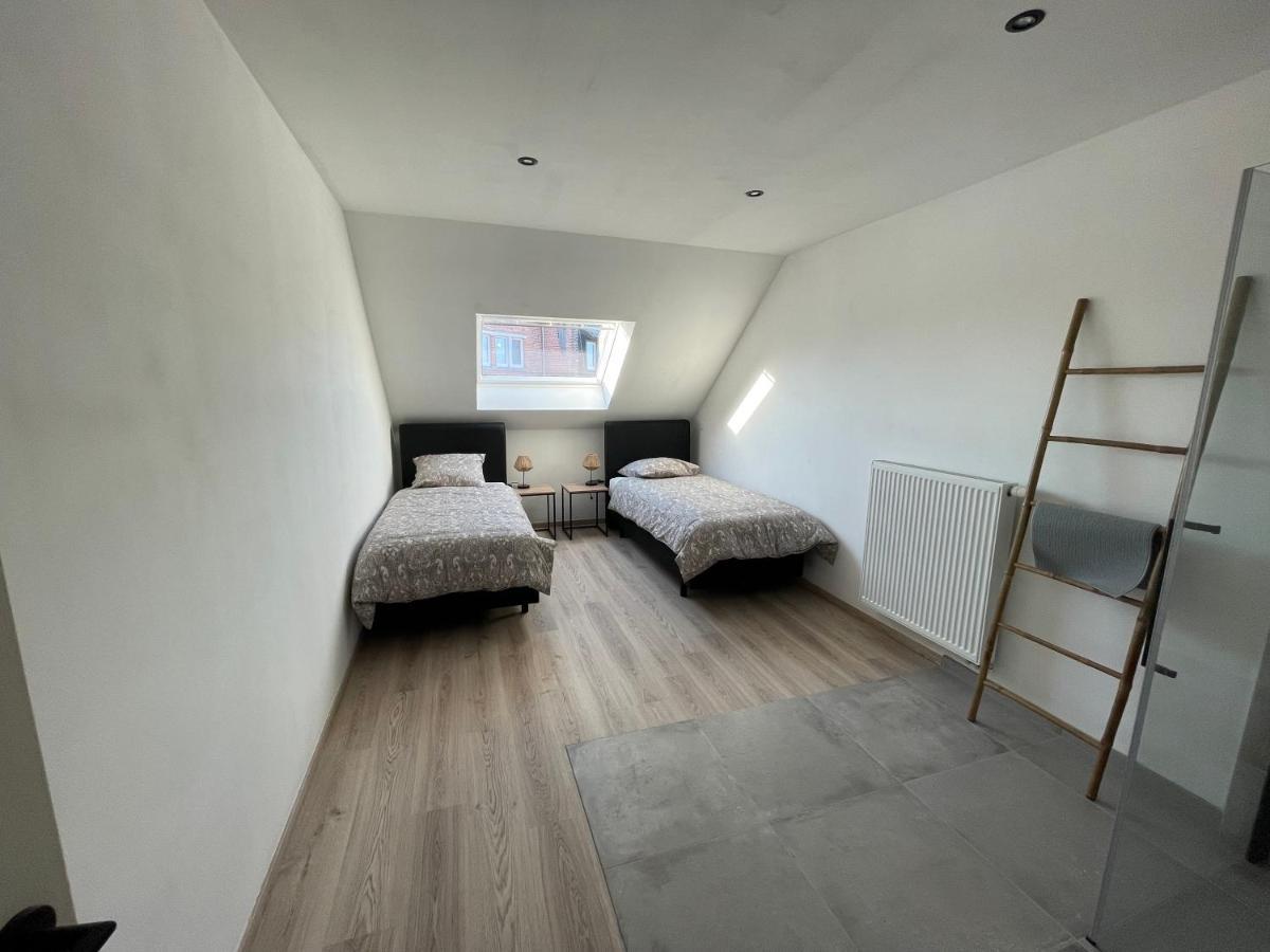 The 77 Work Or Holiday New Home Houthem Bagian luar foto